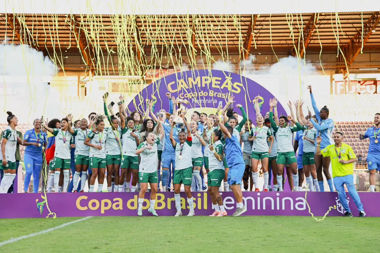 Palmeiras conquista primeira Copa do Brasil Feminina e vence Ferroviária por 4 a 2