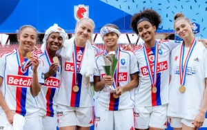 Equipe do Lyon Feminino | Reprodução / Lyonnes