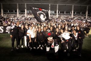 Crias da Colina, campeãs da Copa Rio Sub-17 com Pretinha Foto: Dikran Sahagian