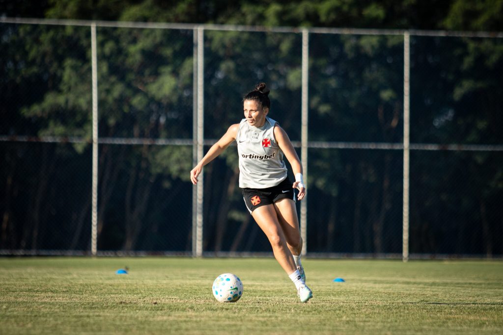 Lourdes é a maior artilheira estrangeira do Vasco | Dikran Sahagian