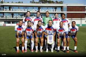 Seleção Feminina da Inglaterra Sub-20 em amistoso contra Portugal neste ano | Reprodução / FPF