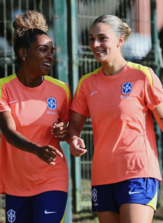 Gio e Luany no treino da Seleção Brasileira