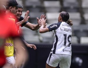 Gol da vitória é marcado por Leticia Monteiro