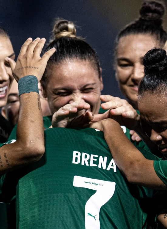 Com dois gols de Brena o palmeiras vence a partida