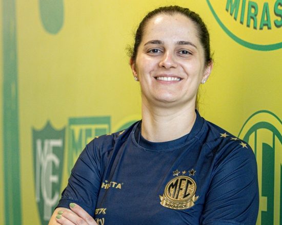 Carine Bosetti é a treinadora do Mirassol Feminino para 2026
