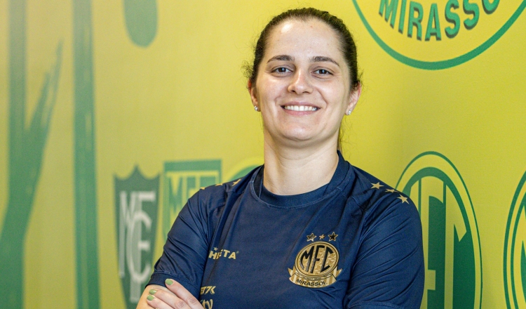 Carine Bosetti é a treinadora do Mirassol Feminino para 2026