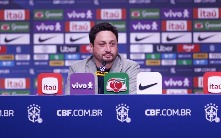 Arthur Elias convoca Seleção Feminina