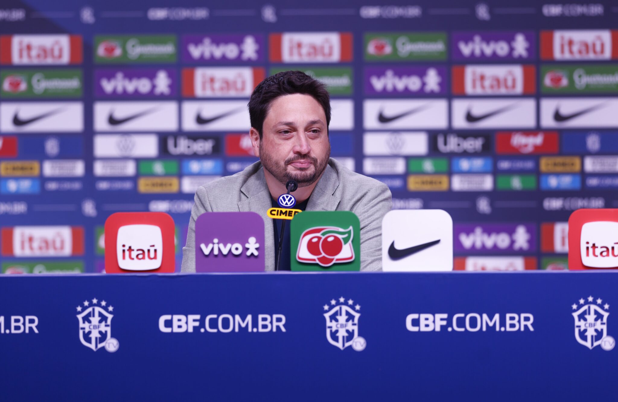 Arthur Elias convoca Seleção Feminina