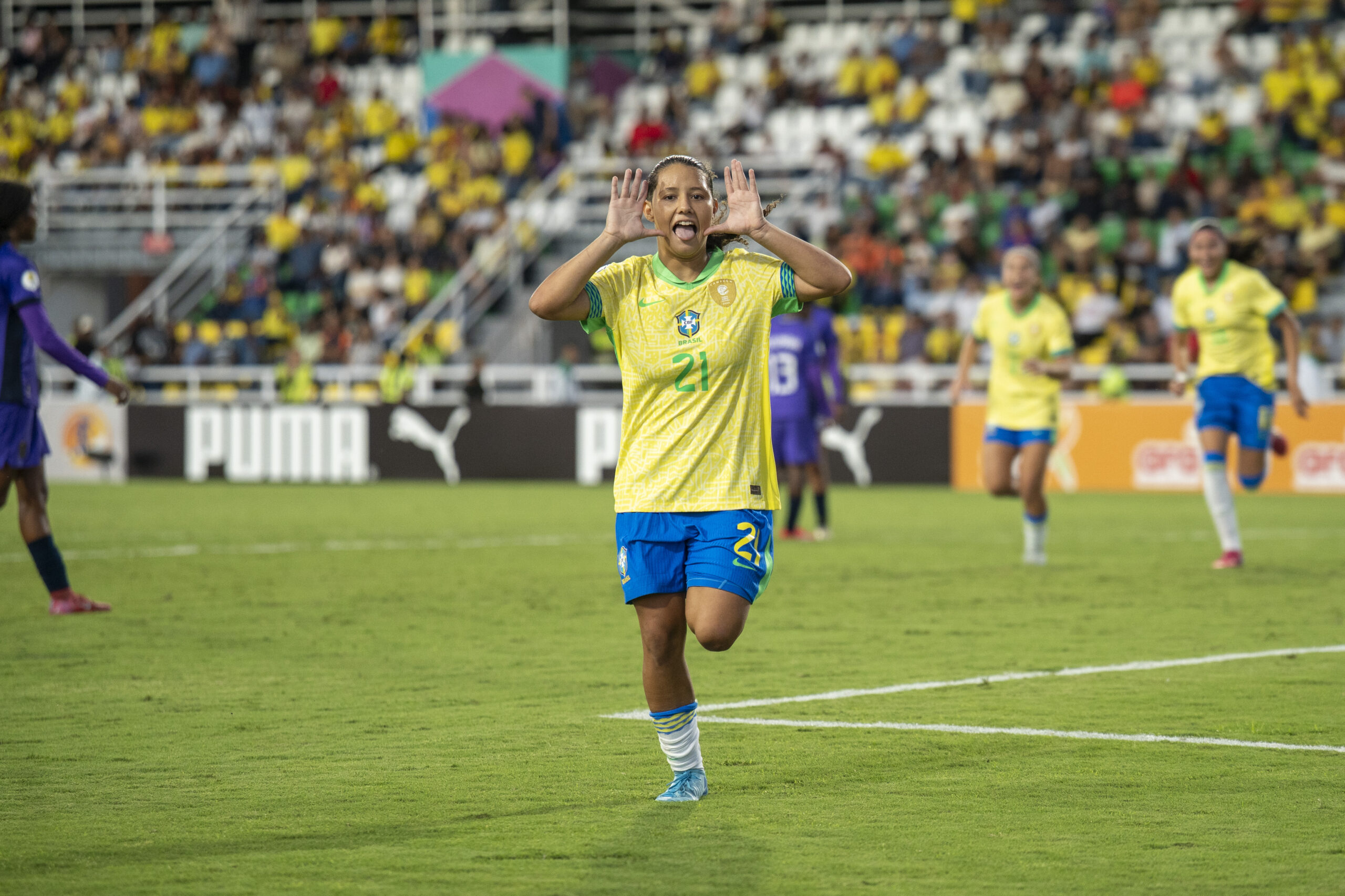 Evelin Bonifácio é convocada pela primeira vez para a Seleção Brasileira Feminina
