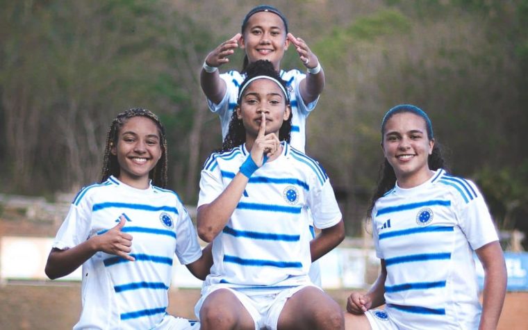 Cruzeiro retorna com a base feminina sub-17