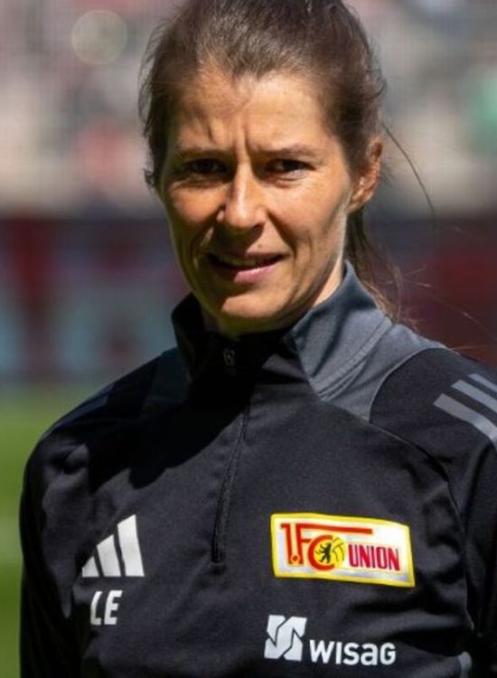 Marie-Louise Eta é a primeira treinadora da Bundesliga Masculina com o Union Berlin