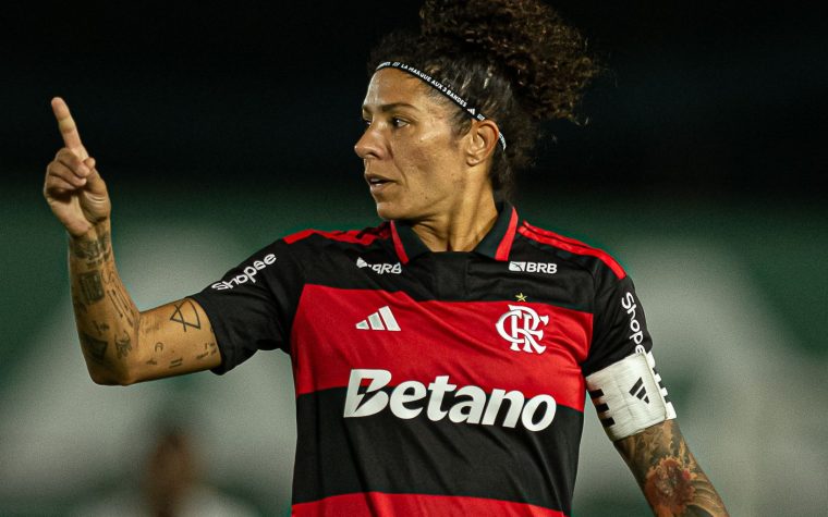 Com gol da aniversariante Cristiane e atuação segura de Karol Alves, Flamengo domina o clássico e volta a vencer no Brasileirão