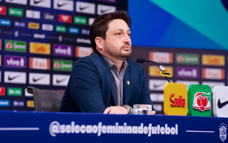 Arthur Elias anuncia nomes para os amistosos contra os Estados Unidos.