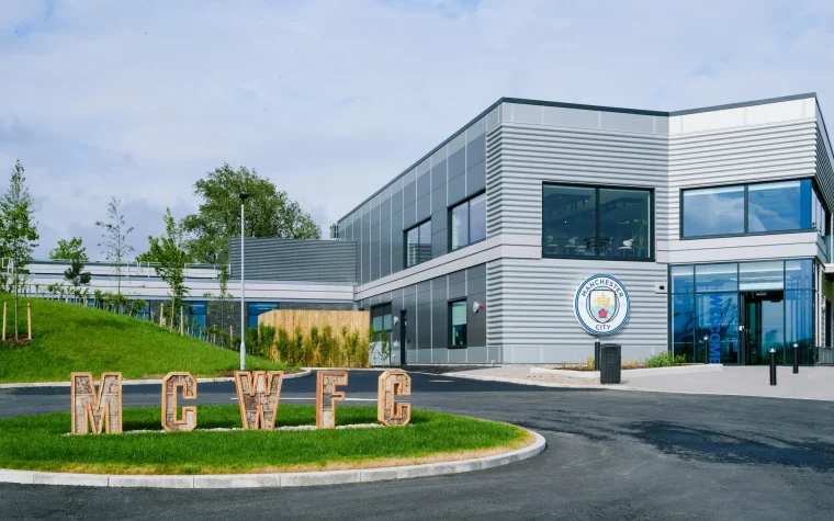 Manchester City inaugura centro de treinamento de £10 milhões para equipe feminina