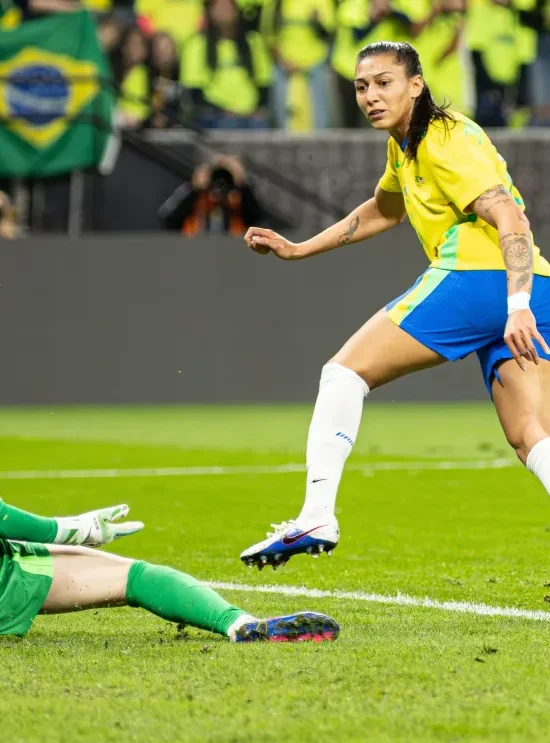 Brasil reage após gol no primeiro minuto e vence Estados Unidos por 2 a 1 em amistoso