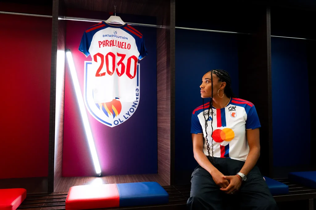 OL Lyonnes anuncia Salma Paralluelo como reforço do clube francês até 2030