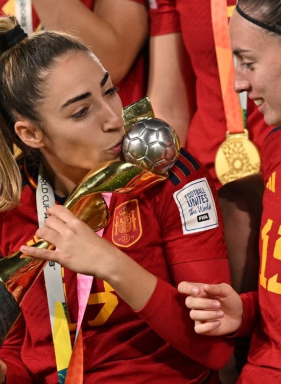 Espanha faz história ao conquistar simultaneamente as Copas do Mundo masculina e feminina