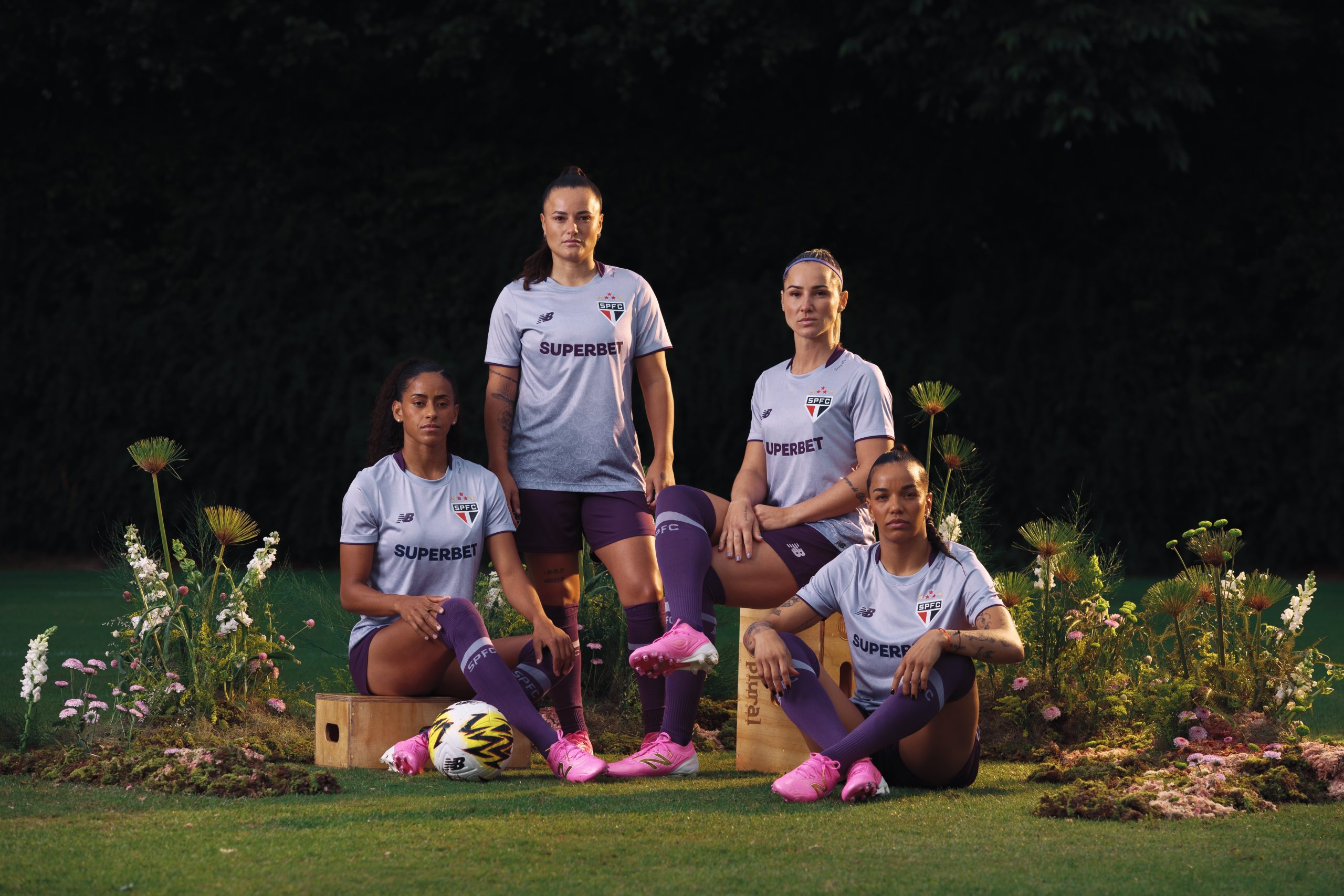 São paulo lança terceira camisa exclusiva para o futebol feminino | Foto: Cássio Andreasi