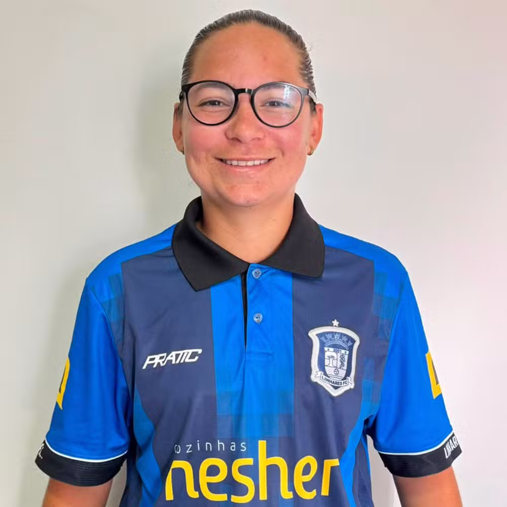 Karen Loureiro será primeira mulher a comandar time masculino na segunda divisão do Capixaba