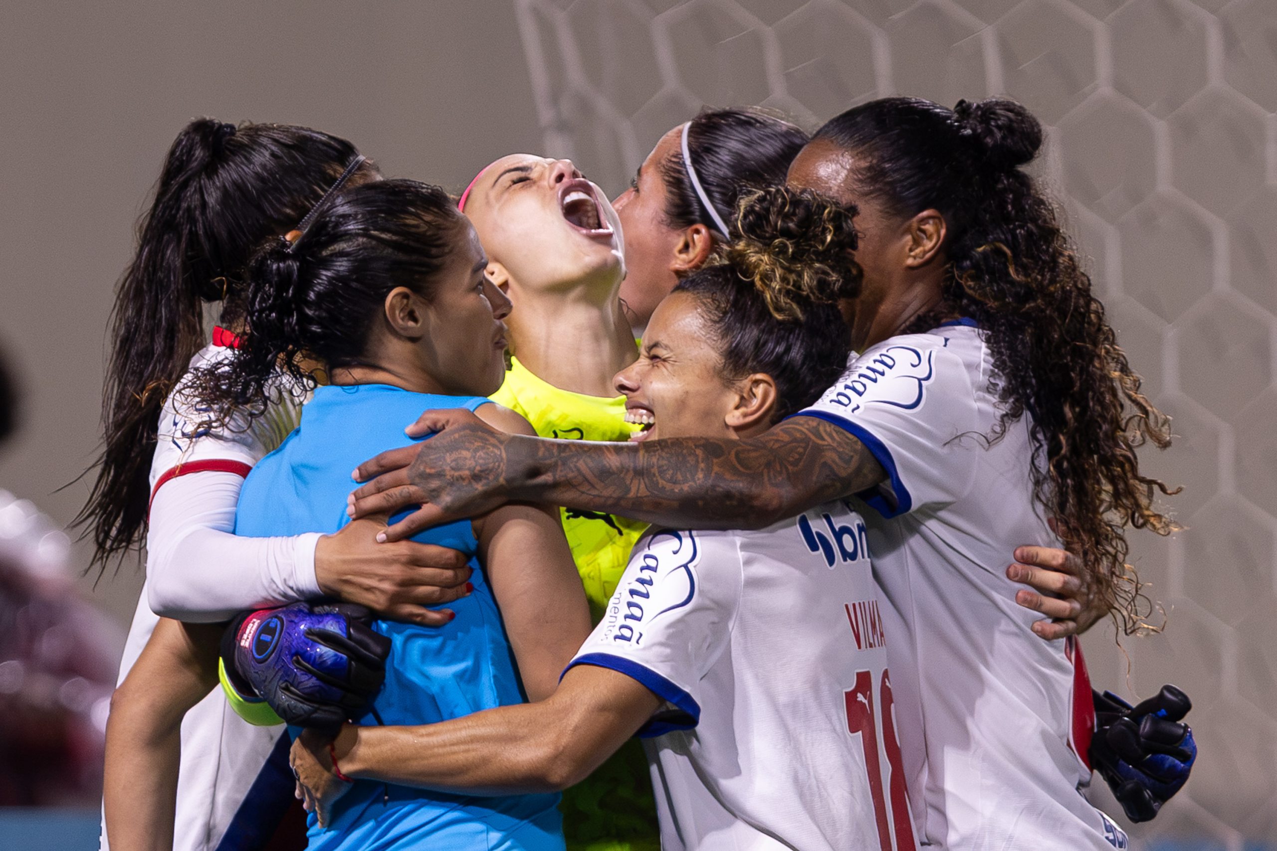 Bahia vence Palmeiras nos pênaltis e faz história ao garantir vaga na semifinal do Brasileirão Feminino A1 2026