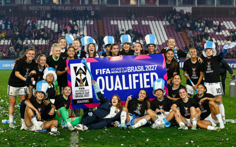 Com vaga garantida na Copa de 2027, Argentina encara o Brasil em amistosos