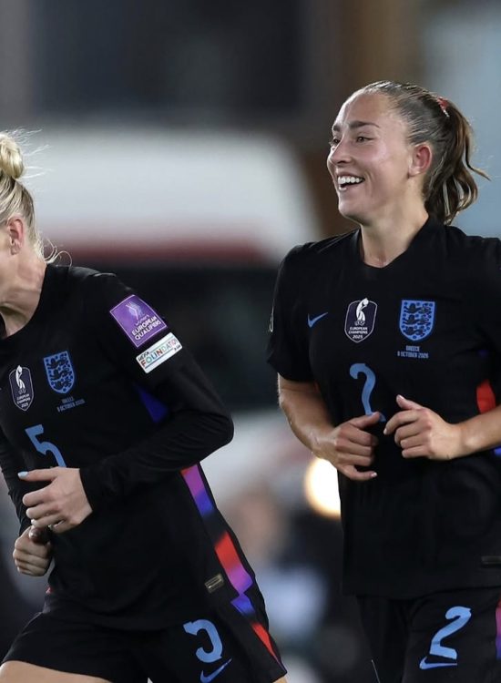 Seleção Inglesa vence a Grécia e fica mais próxima da vaga na Copa do Mundo Feminina