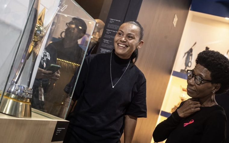 Museu Vasco da Gama abre exposição dedicada ao protagonismo e à história das mulheres no clube