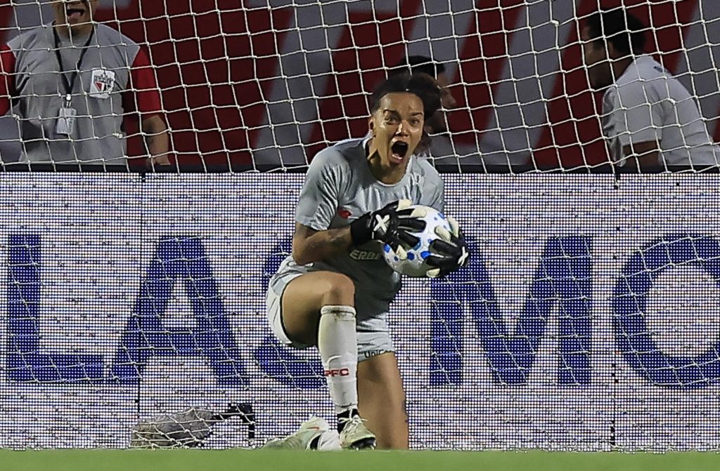 Carlinha na final entre São Paulo x Corinthians no Brasileirão Feminino A1 | Rubens Chiri/São Paulo FC