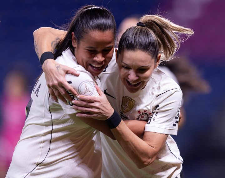 Corinthians goleia o IDV e avança à semifinal da Libertadores Feminina