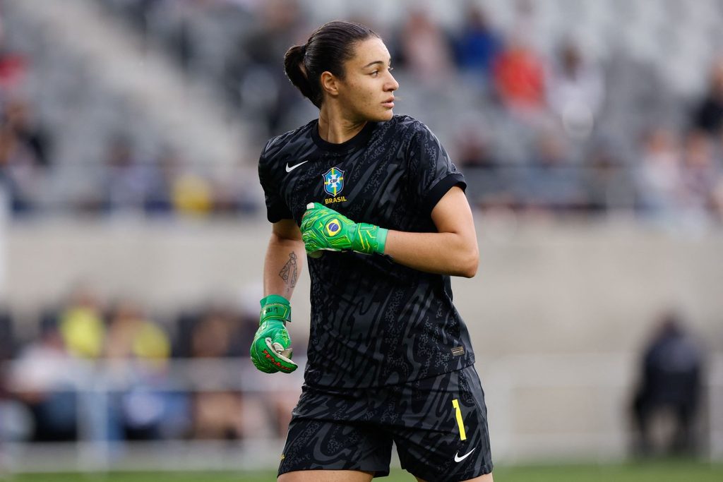 Goleira Lorena, do Kansas City Current e da Seleção Brasileira Feminina, concorre a duas categorias no Ballon d'Or 2026 | Graham Stokes / AFP