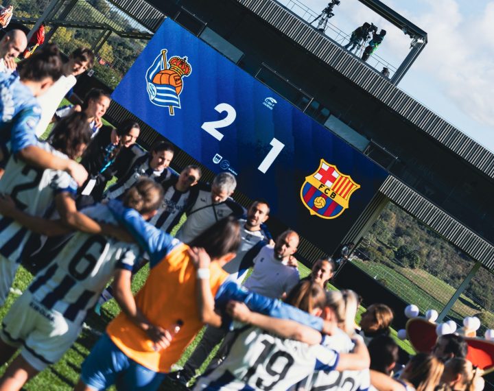Barcelona sofre virada da Real Sociedad e perde invencibilidade na temporada