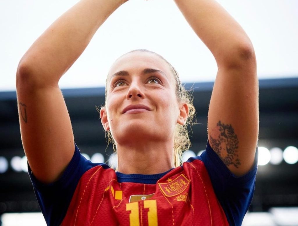 Alexia Putellas agradece torcida apos a partida contra os Estados Unidos | Reprodução/ Redes sociais / @sefutbolfem