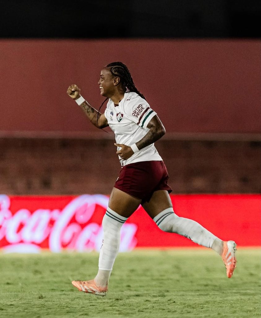 Nath Rodrigues comemora gol marcado no jogo de ida das quartas da Copa do Brasil Feminina |  Marina Garcia /  Fluminense 