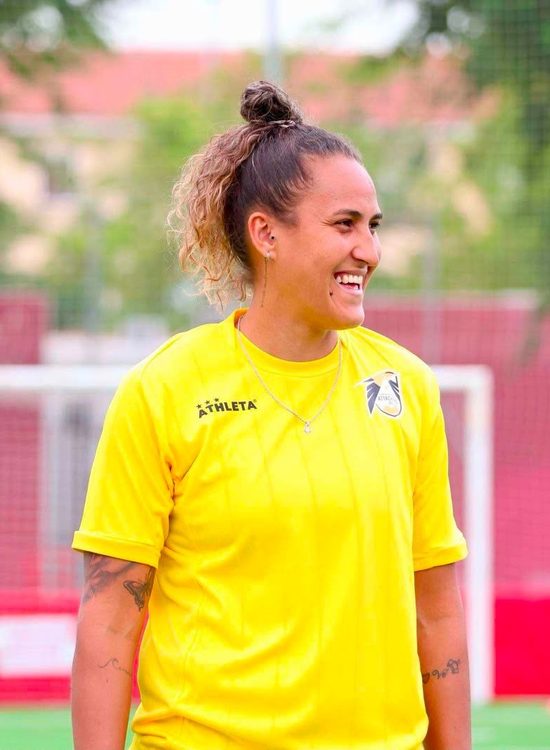 Flávia Giovanna leva bagagem internacional ao futebol de Taiwan: “Coisas ruins acontecem para que o seu melhor floresça”