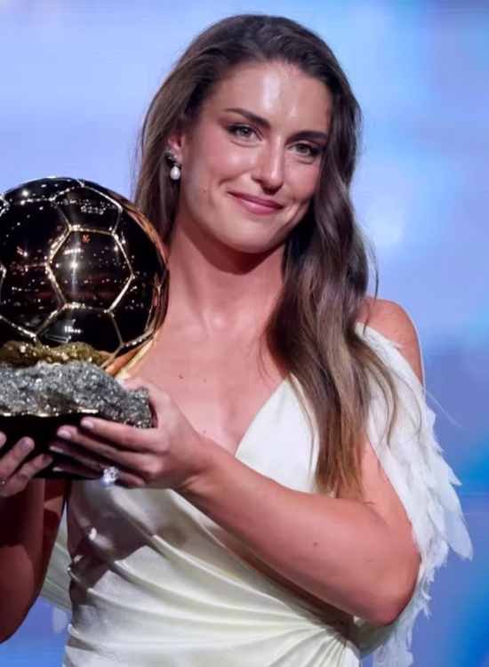 Alexia Putellas conquista terceira Bola de Ouro e Barcelona domina categorias femininas; confira os destaques da premiação